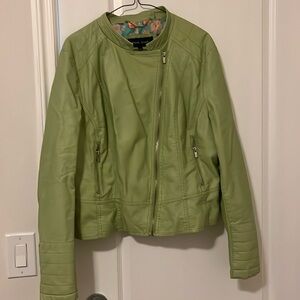 Pleather jacket XXL. Fits like an XL.  Beautiful bright lime green.